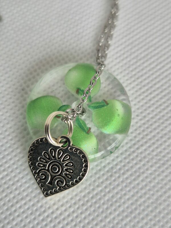 Collier petit médaillon