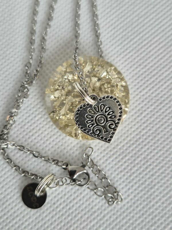 Collier petit médaillon