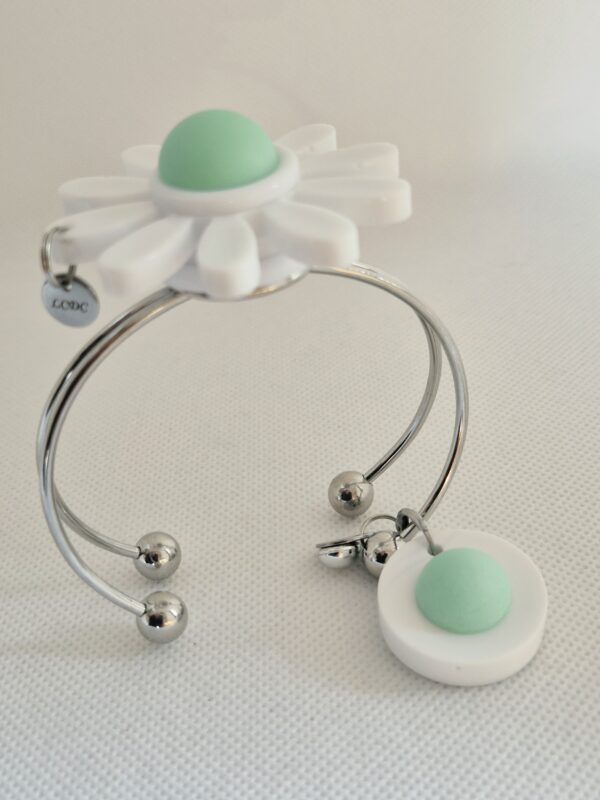 Bracelet Fleur De Lys Breloques Médaillon Central Vert